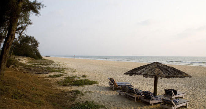 Varca Palms Beach Resort Exterior photo