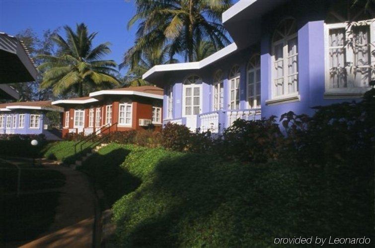 Varca Palms Beach Resort Exterior photo