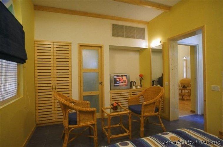 Varca Palms Beach Resort Room photo