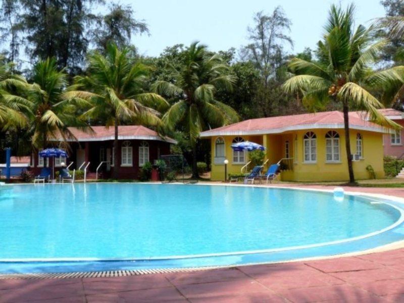 Varca Palms Beach Resort Exterior photo